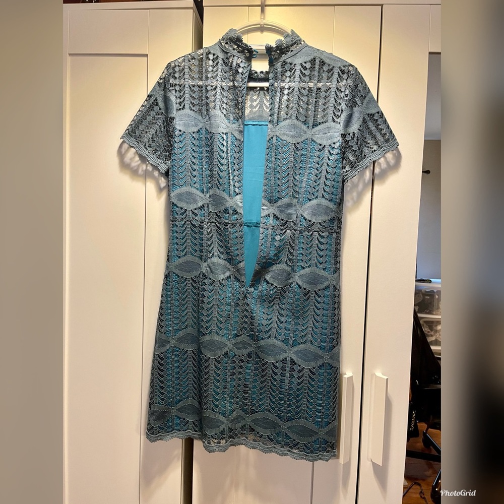Dress - Picture 5 of 5